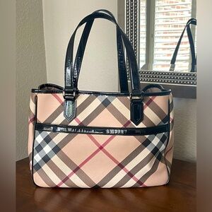 AUTHENTIC Burberry Shopper Tote Patent Trim Nova Check 100% Authentic